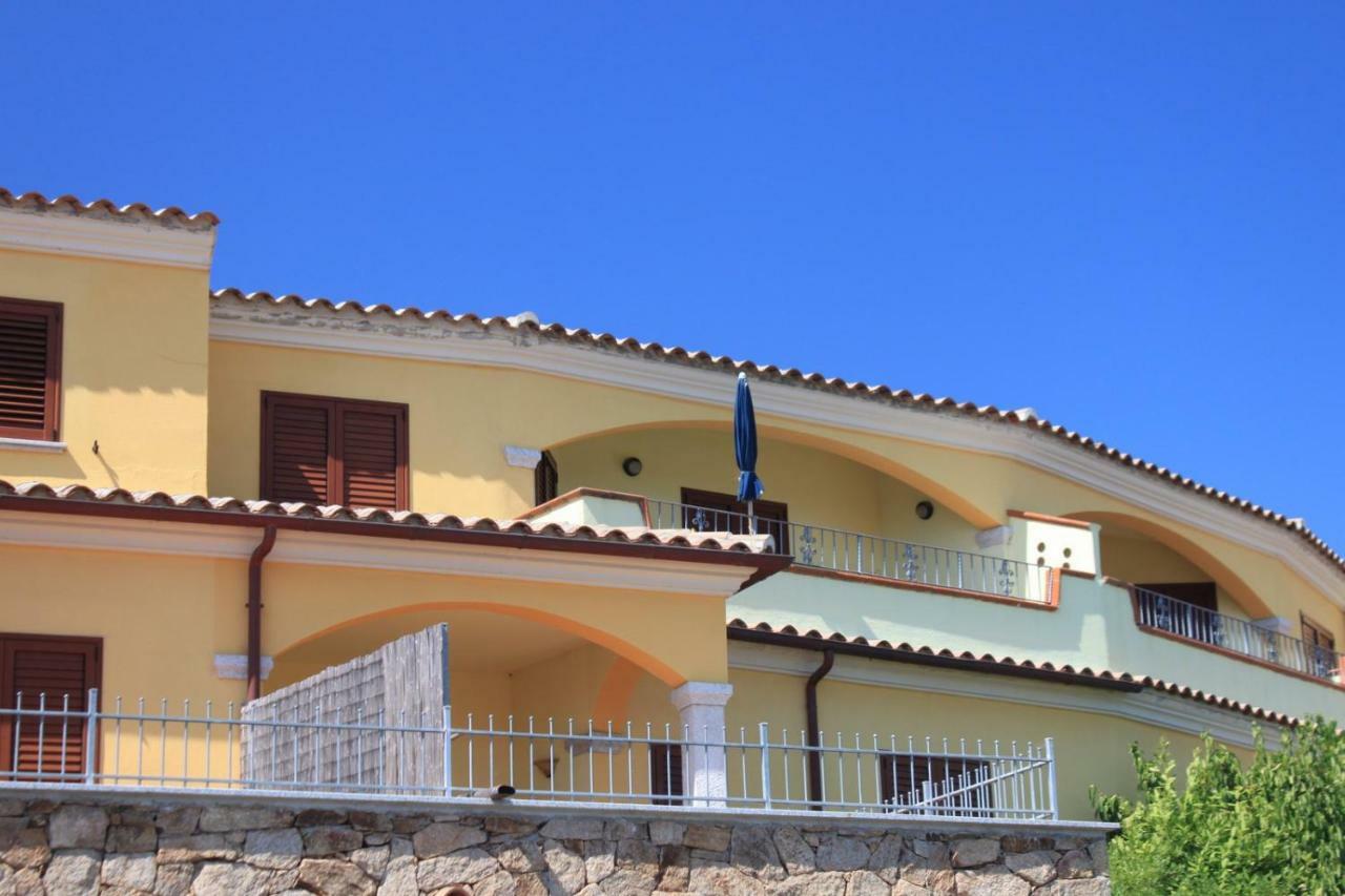 Seaview Apt Solita Budoni Exterior photo